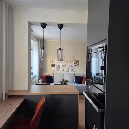 Cozy Near O2 Arena Praha